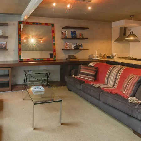Alojarent Glamis Luxurious Loft Hotel
